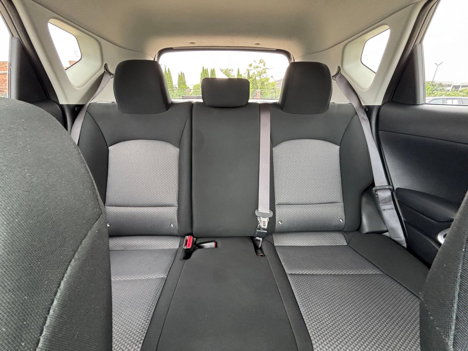 Used 2025 Kia Soul LX w/ LX Technology Package FWD image 35