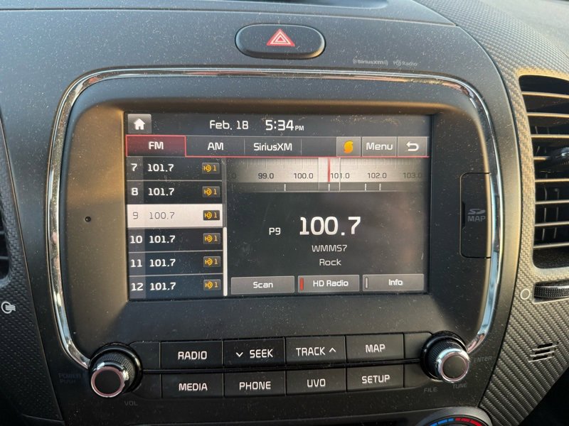 Used 2017 Kia Forte EX w/ EX Premium Tech Package image 12