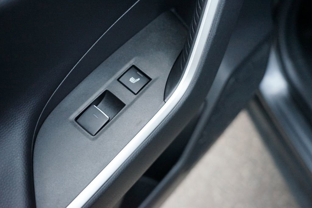 Used 2023 Toyota RAV4 Limited image 28