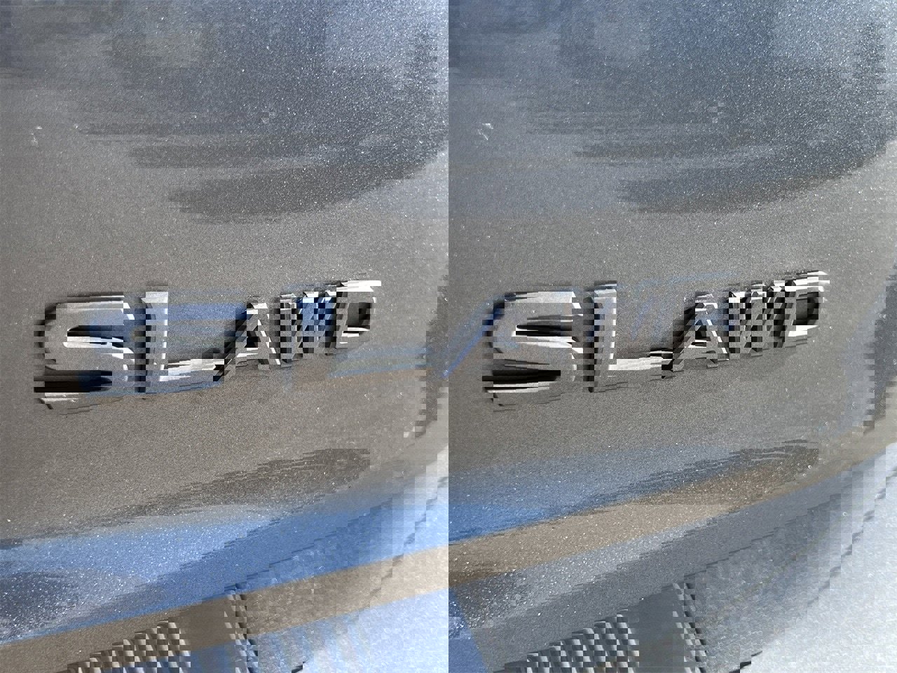 Certified 2025 Nissan Rogue SL w/ Tech Package image 6