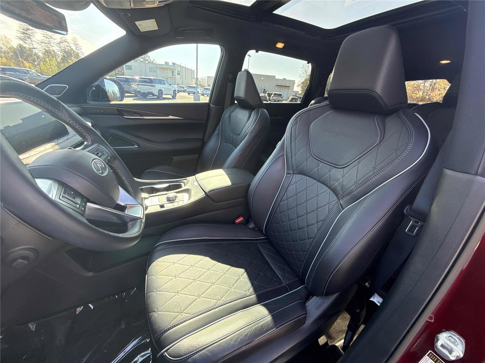 Used 2024 INFINITI QX60 Autograph image 11