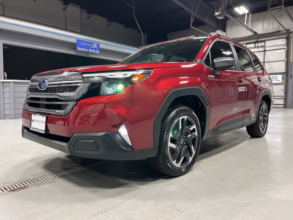 Used 2026 Subaru Forester Premium AWD/4WD image 3