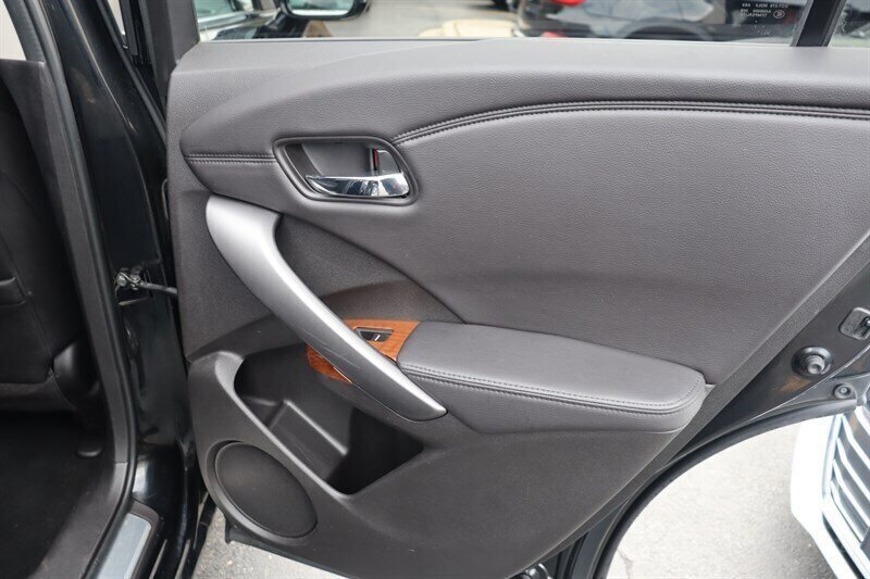 Used 2013 Acura RDX w/ Technology Package AWD/4WD image 24