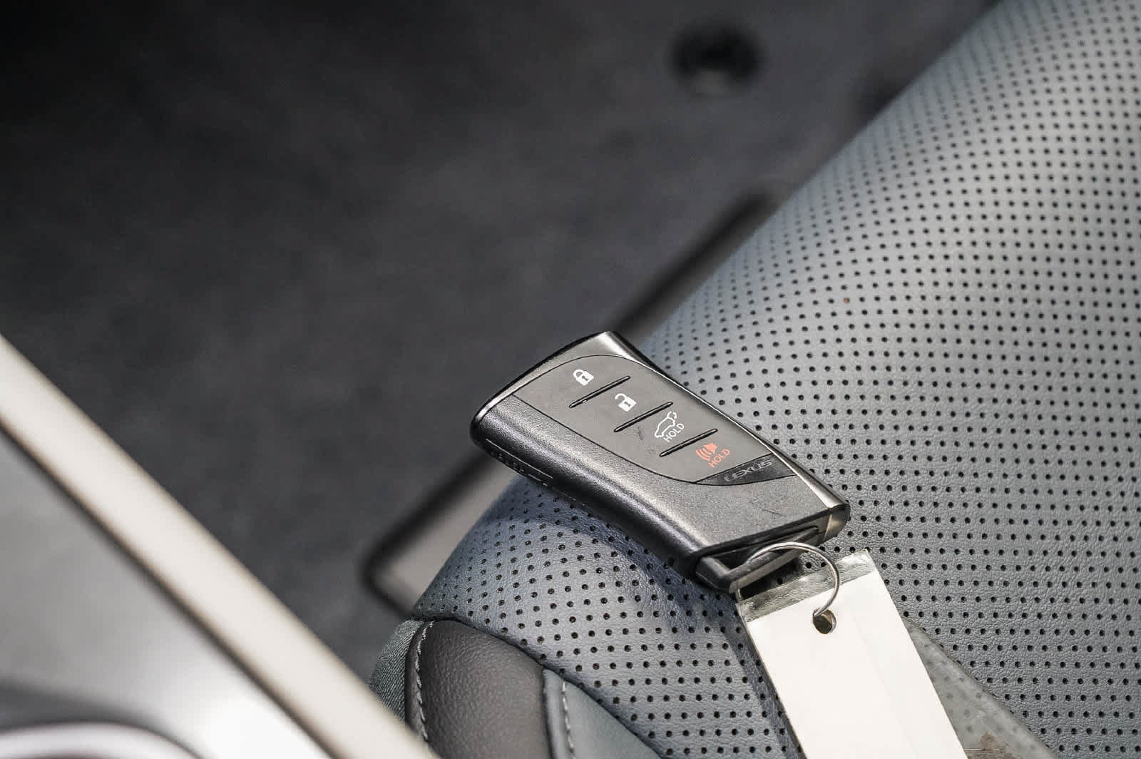 Used 2025 Lexus RZ 300e w/ Accessory Package (2T) FWD image 28