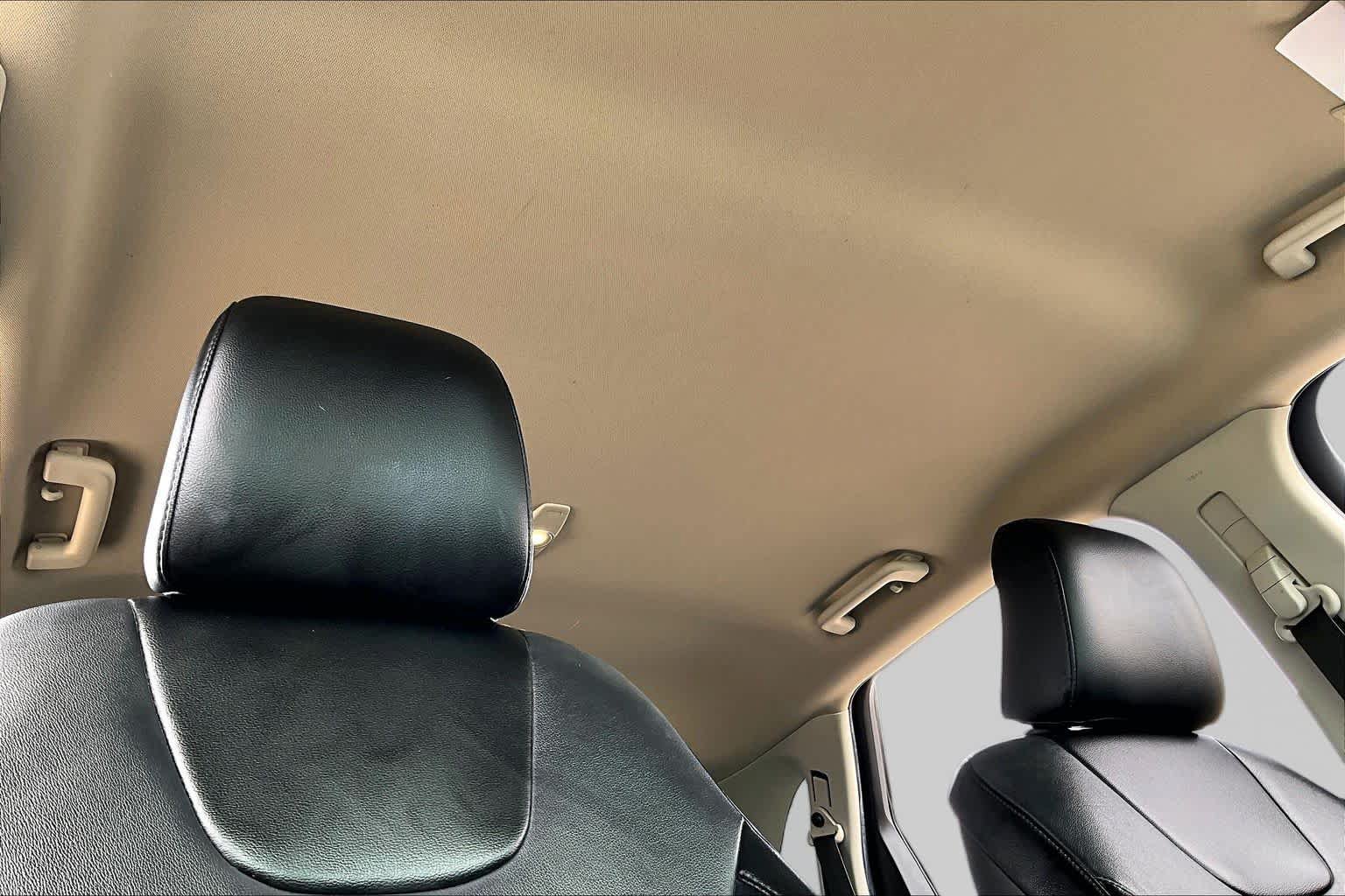 Used 2022 Ford Edge Titanium AWD/4WD image 14