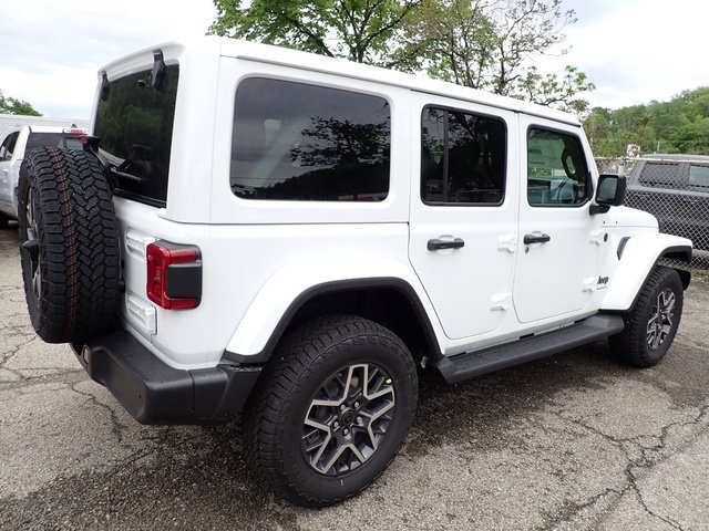 New 2026 Jeep Wrangler Unlimited Sahara w/ Safety Group AWD/4WD image 8