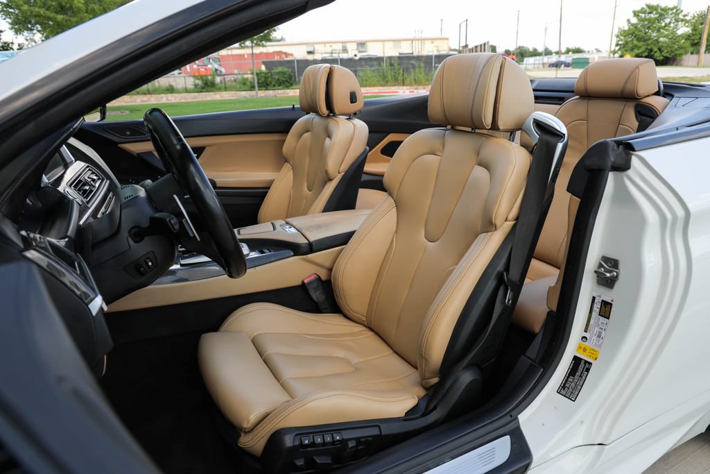Used 2012 BMW M6 Convertible RWD image 19