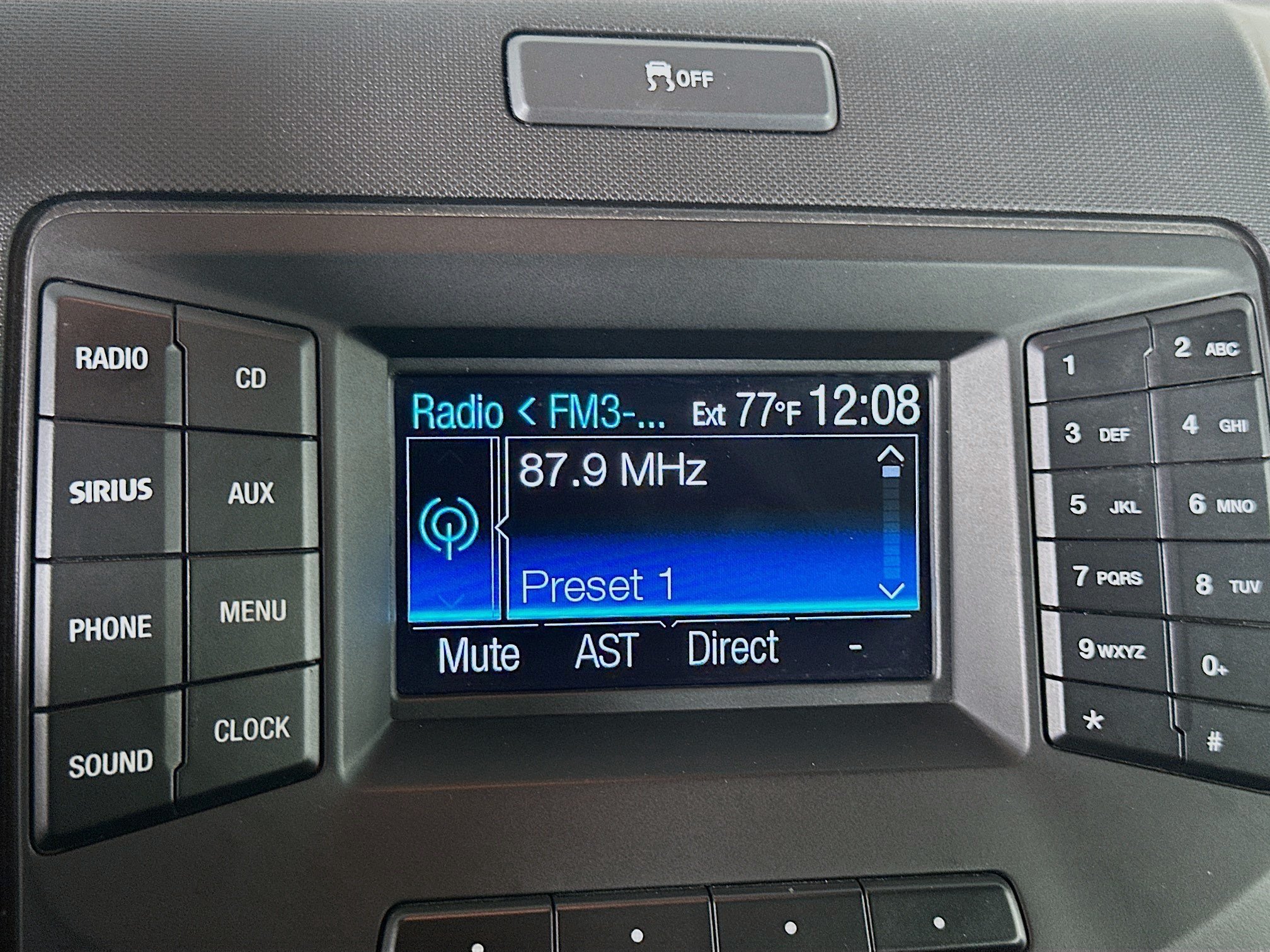 Used 2014 Ford F150 XLT w/ Equipment Group 302A Luxury AWD/4WD image 21