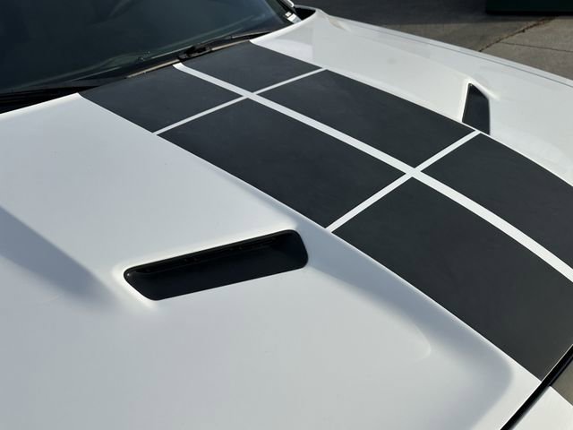 Used 2017 Dodge Challenger SXT w/ Blacktop Package image 10