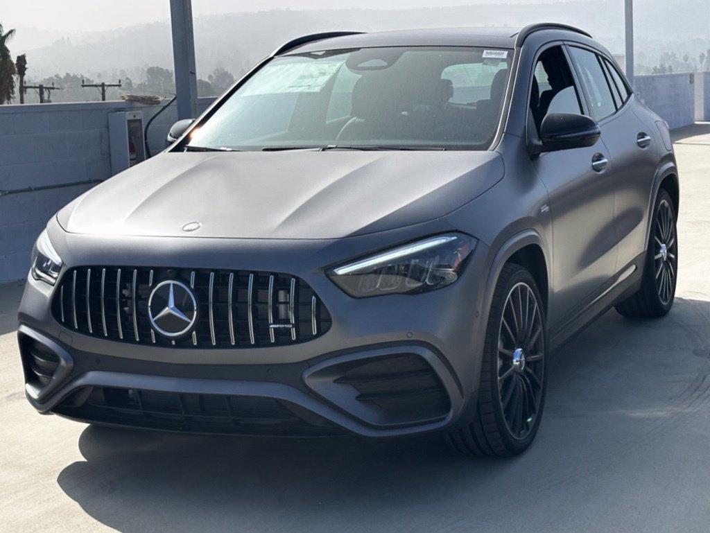 Used 2025 Mercedes-Benz GLA 35 AMG 4MATIC image 7