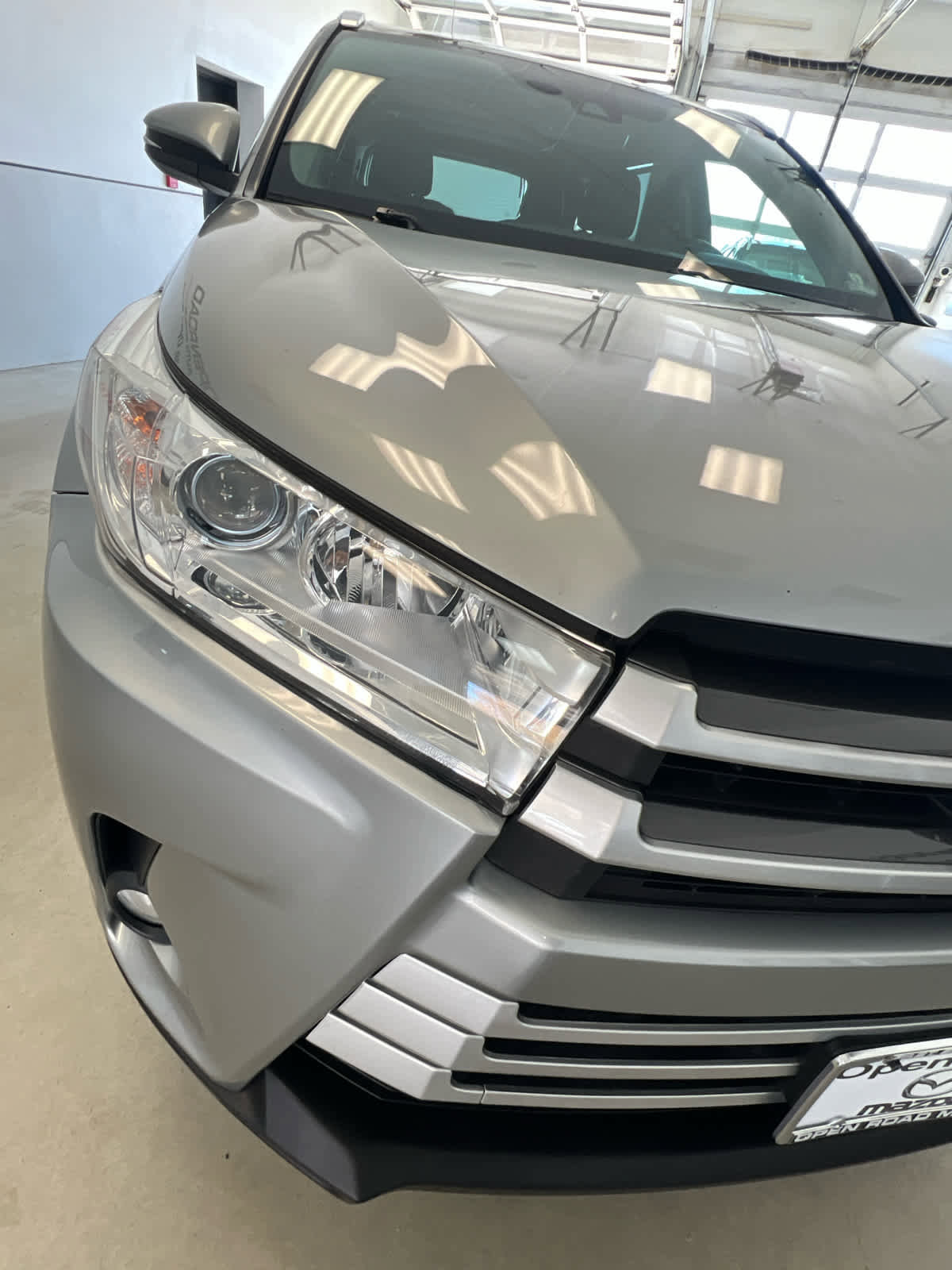 Used 2017 Toyota Highlander XLE AWD/4WD image 5