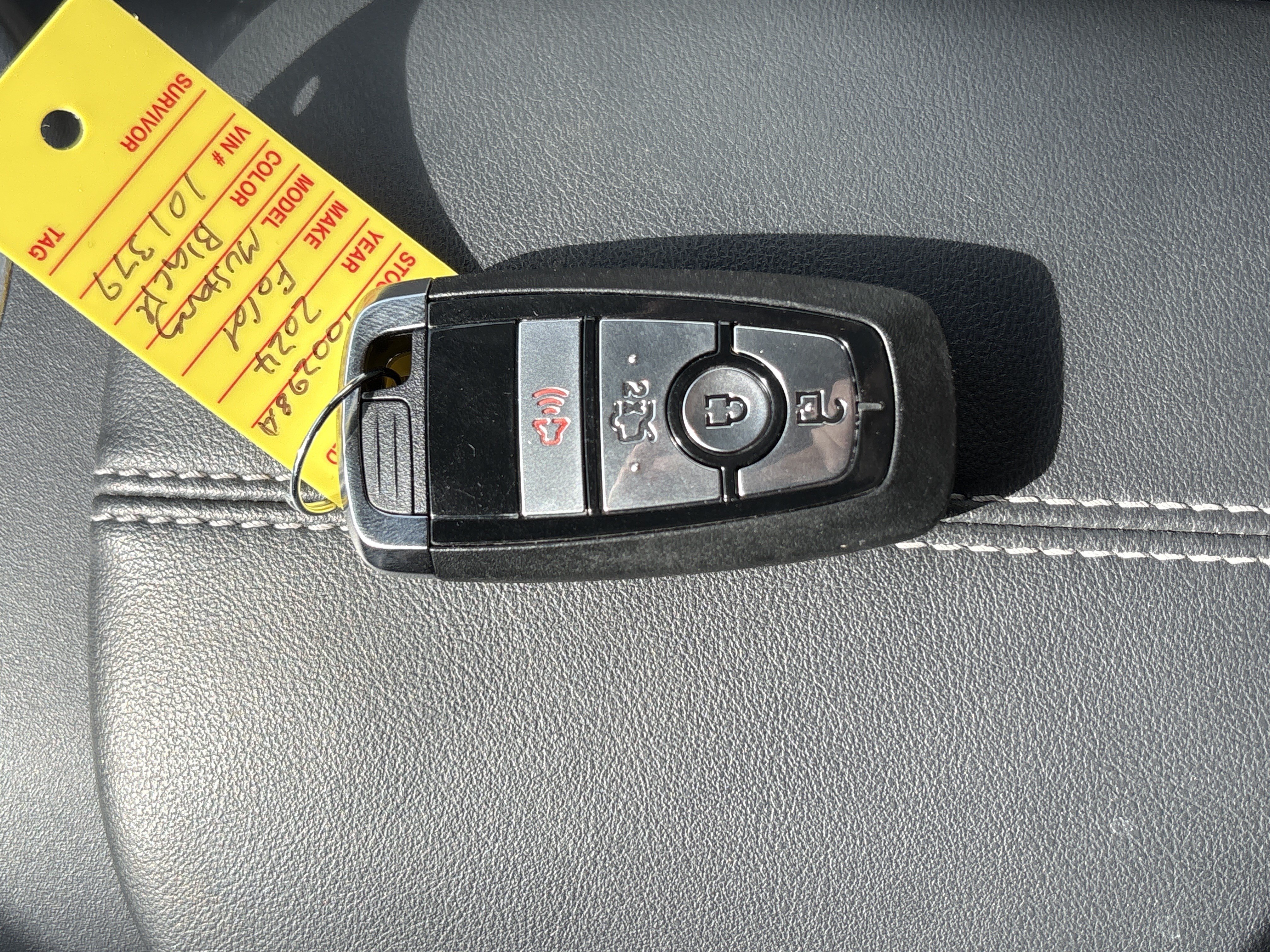 Used 2024 Ford Mustang Convertible RWD image 34