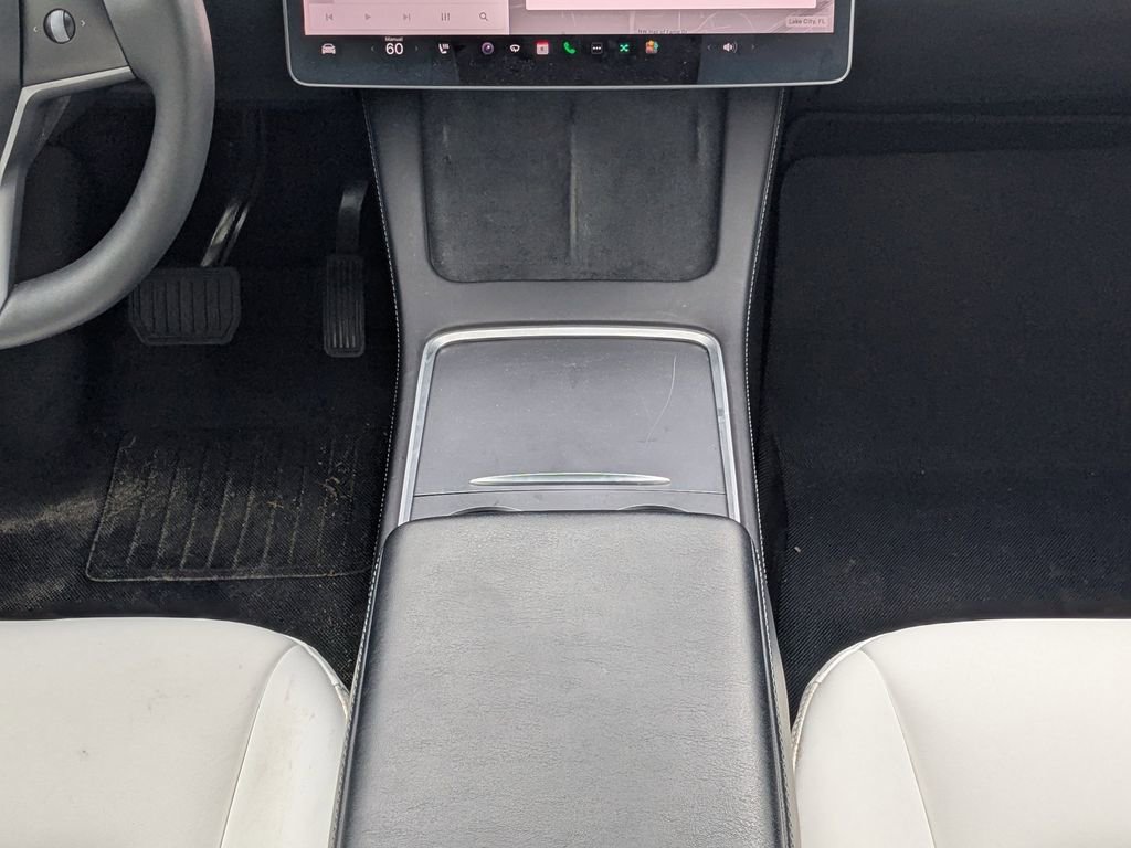 Used 2022 Tesla Model Y Long Range AWD/4WD image 16