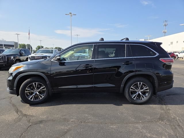Used 2016 Toyota Highlander XLE w/ Protection Package #3 AWD/4WD image 13