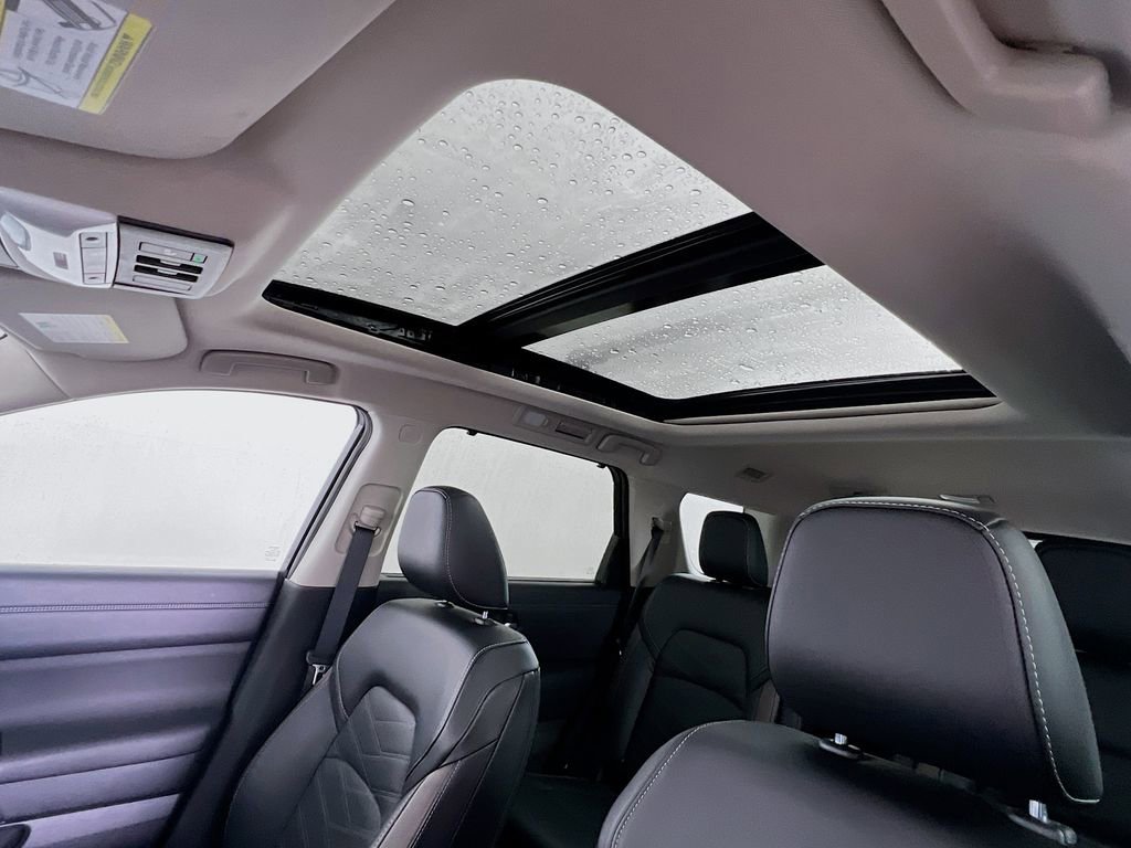 Used 2023 Nissan Pathfinder Platinum image 21