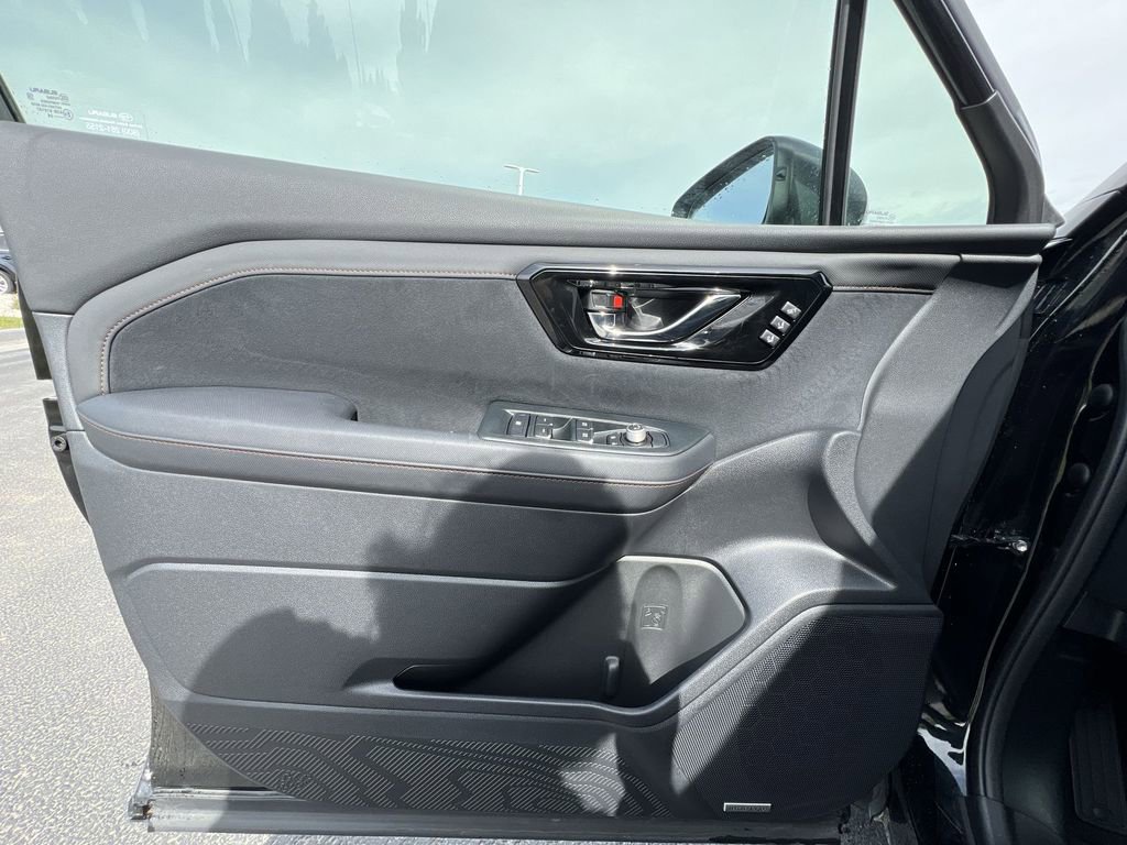 Used 2025 Subaru Forester Touring image 23