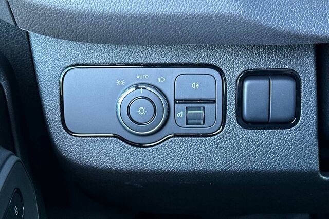 Used 2024 Mercedes-Benz Sprinter 3500 image 30