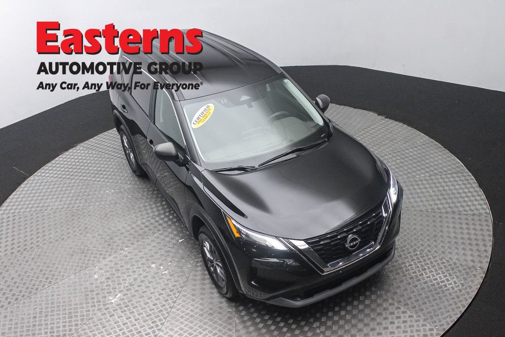 Used 2023 Nissan Rogue S AWD/4WD image 3