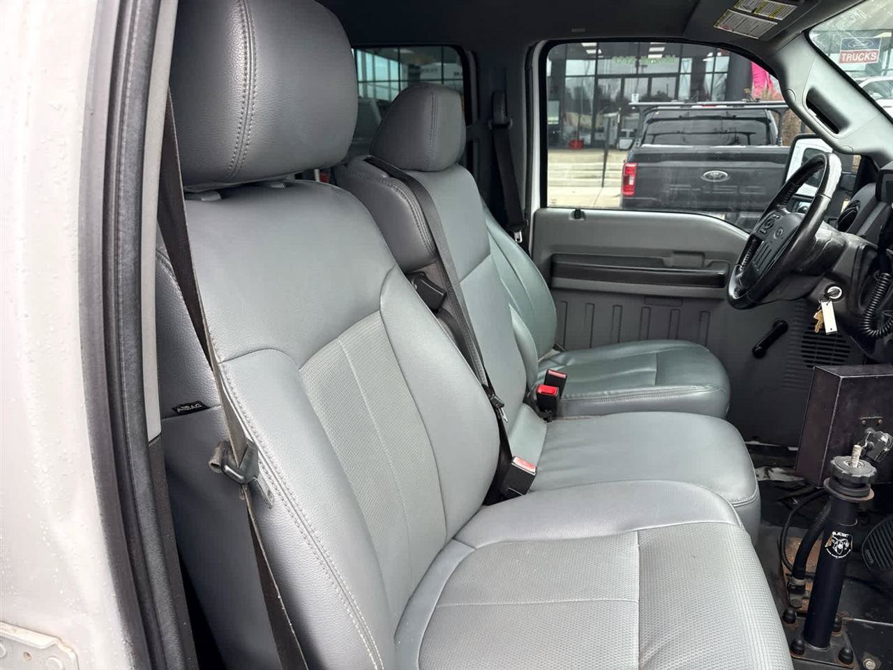 Used 2015 Ford F550 2WD Crew Cab Super Duty image 18