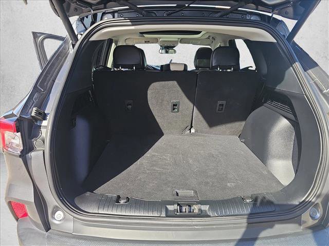 Used 2022 Ford Escape SEL w/ Technology Package image 12