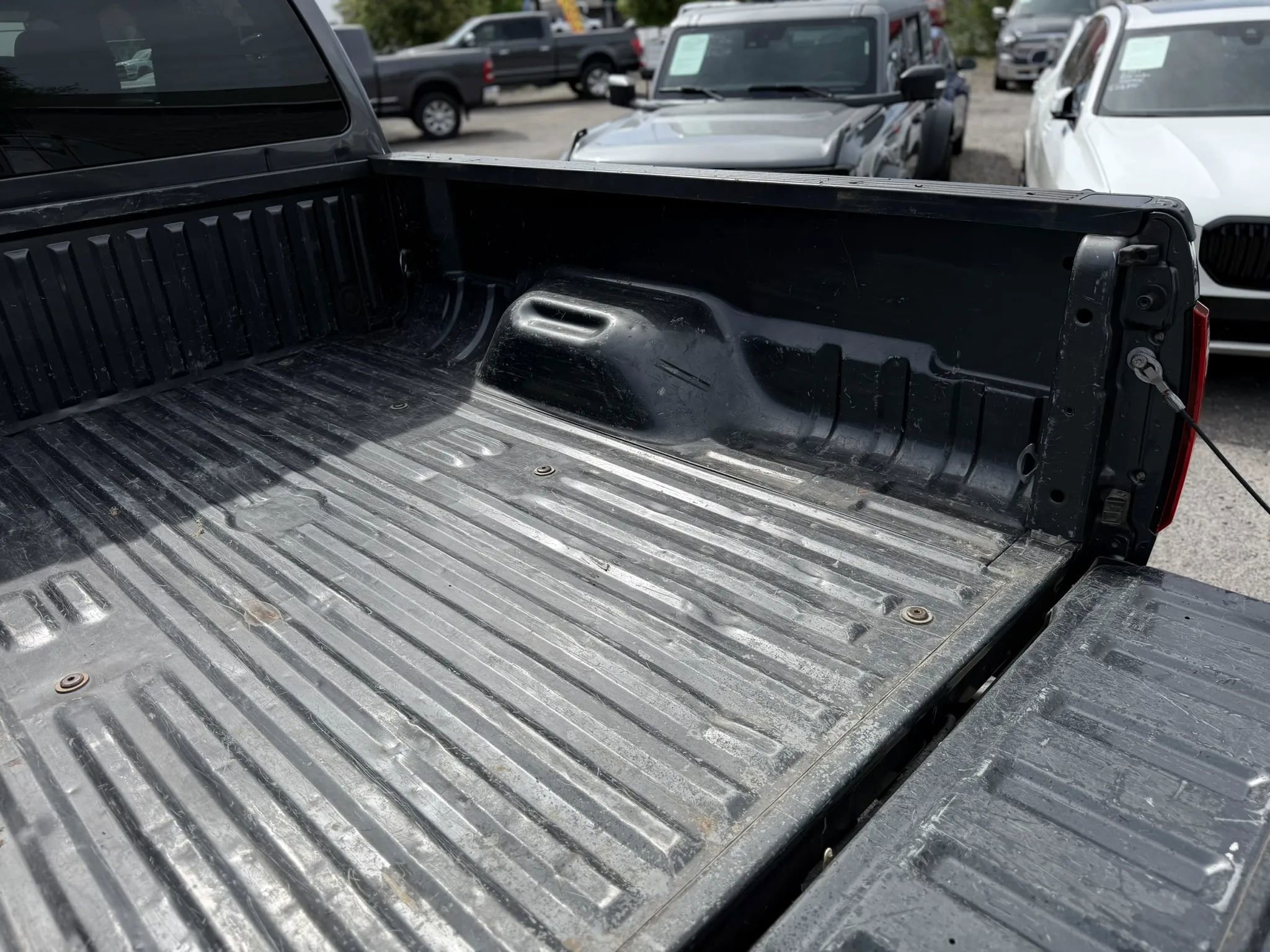 Used 2016 Ford F350 XLT w/ XLT Premium Package AWD/4WD image 15