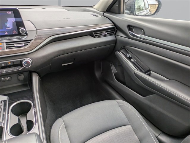 Used 2023 Nissan Altima 2.5 SV image 17