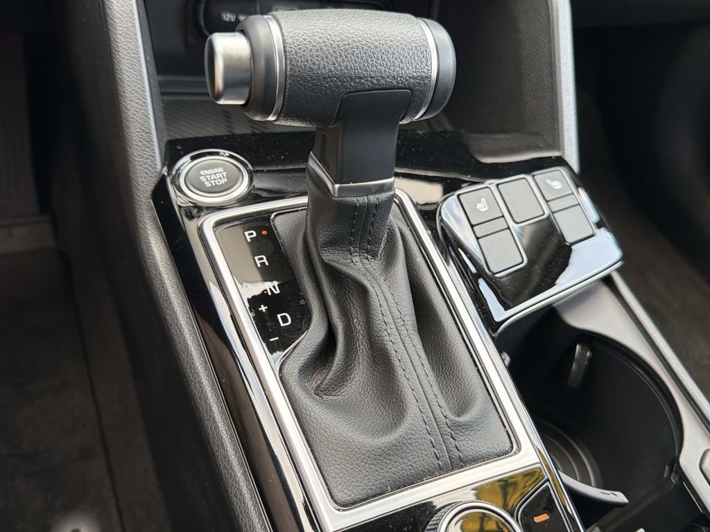 Used 2024 Kia Sportage EX FWD image 21