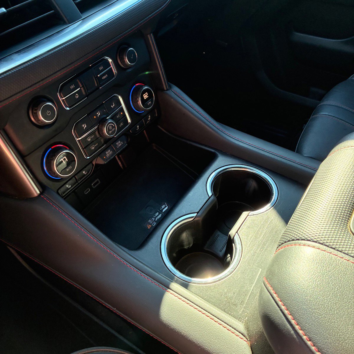 Used 2022 Chevrolet Tahoe RST w/ Luxury Package image 22