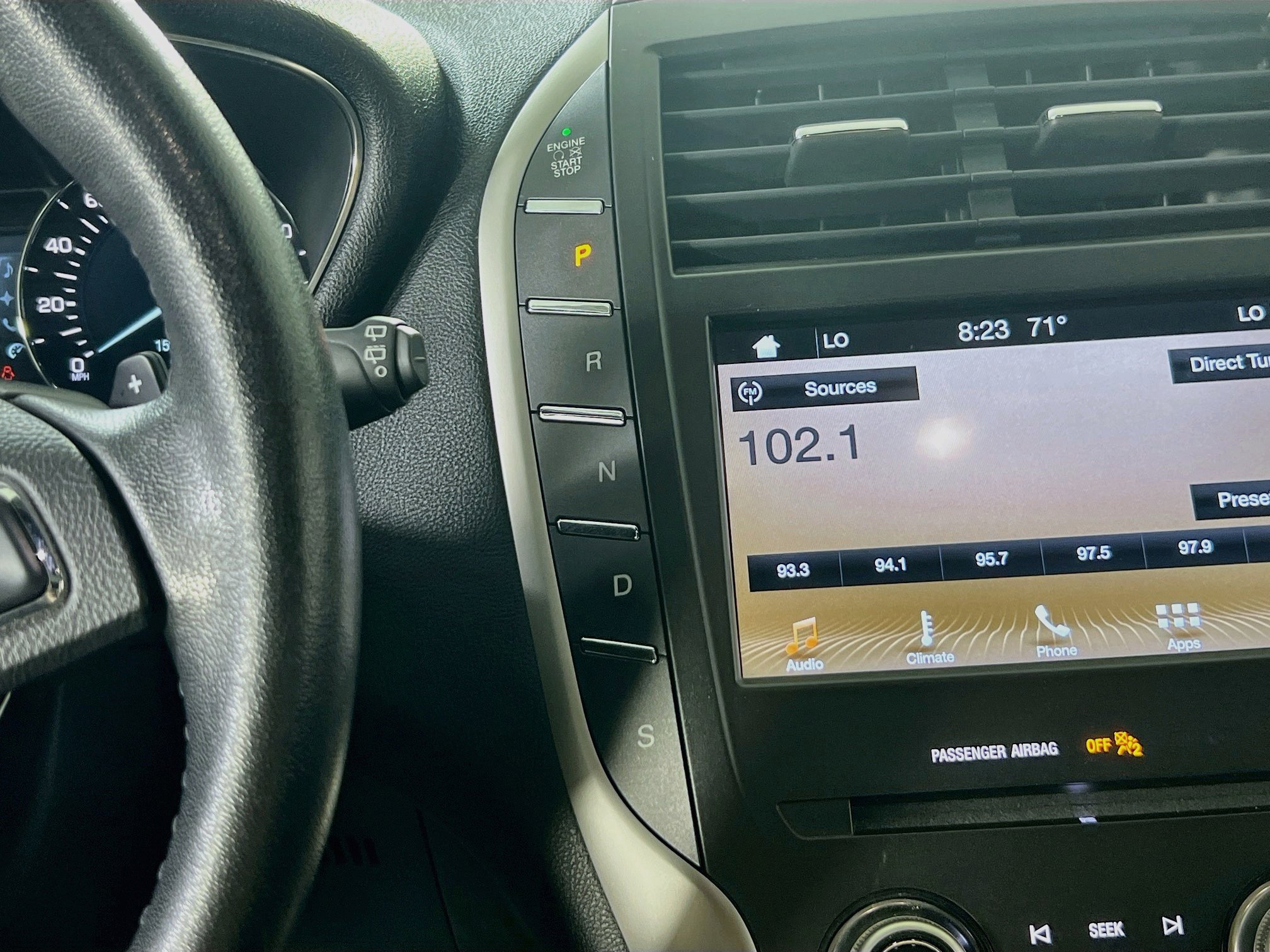 Used 2017 Lincoln MKC Premiere image 16