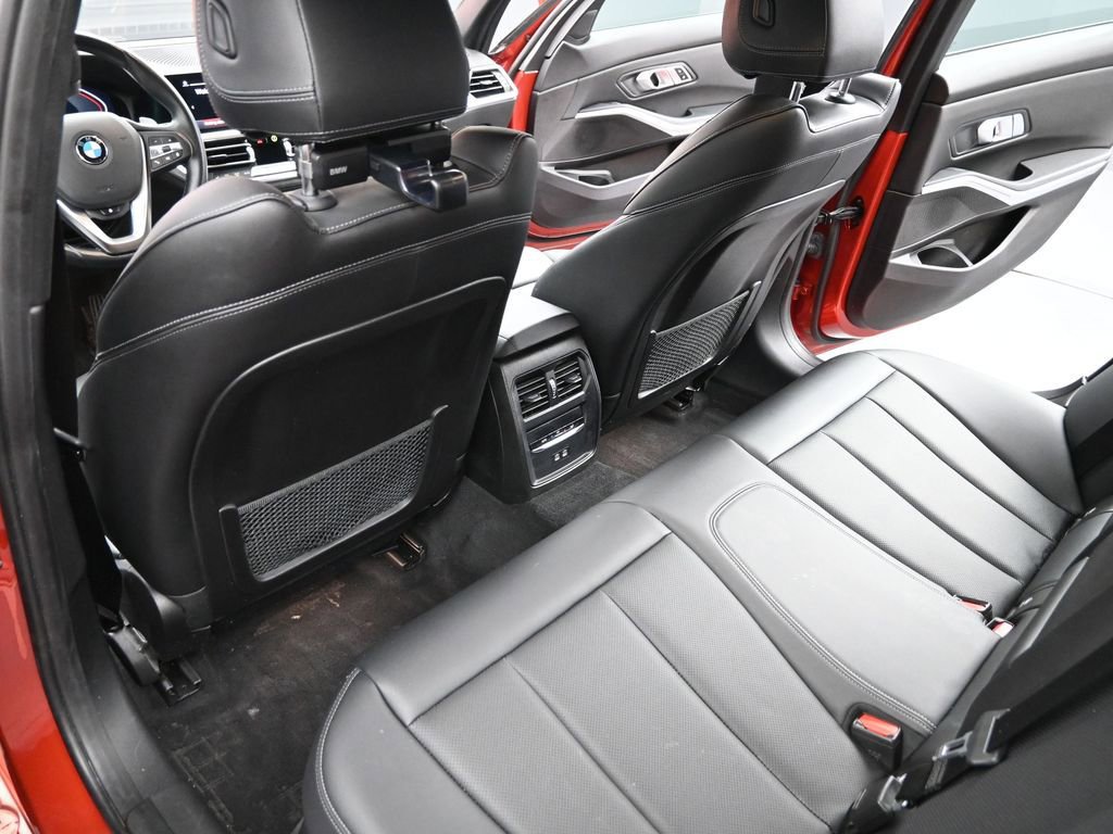 Used 2022 BMW 330i Sedan w/ Premium Package image 29