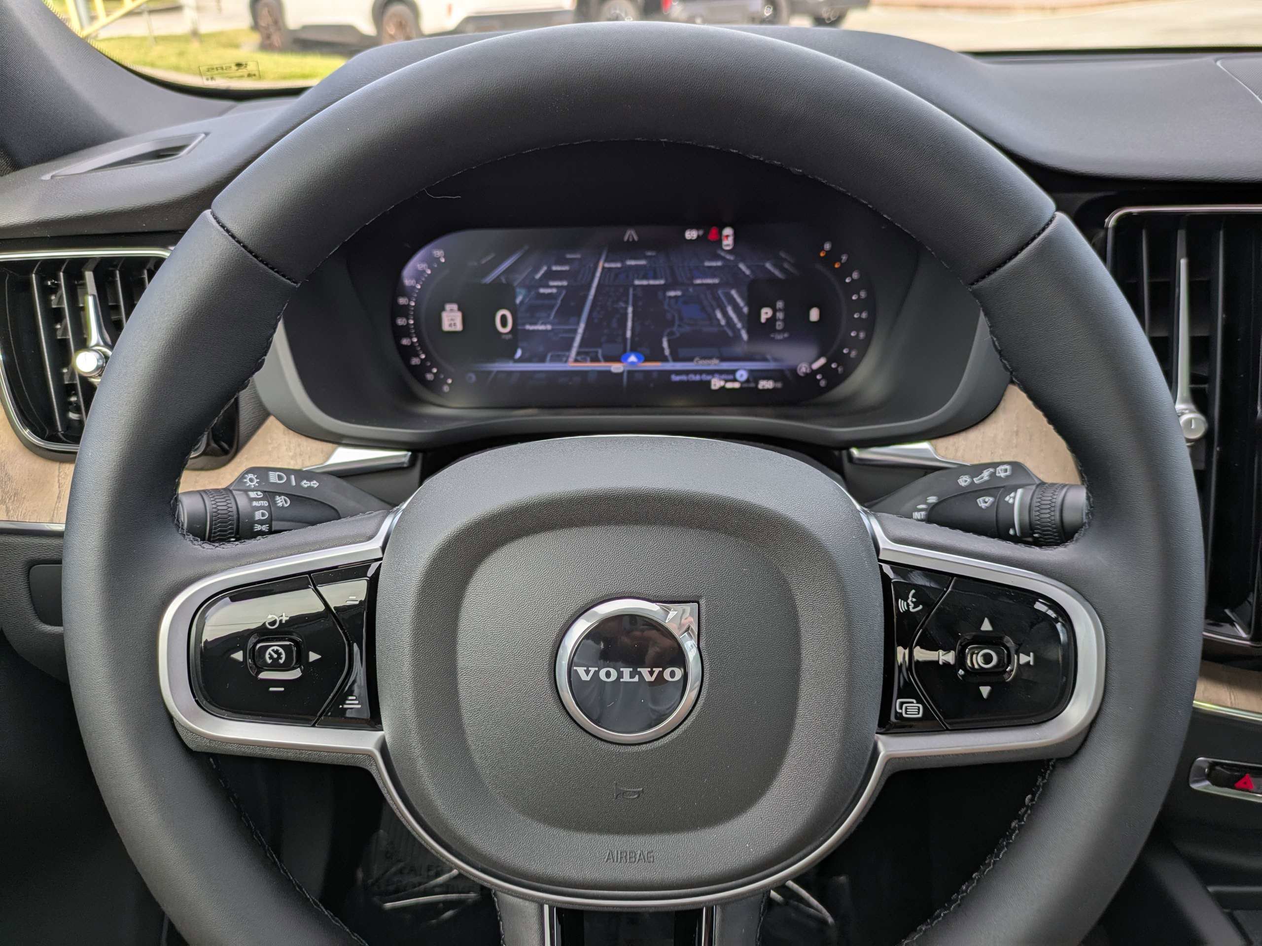 New 2026 Volvo XC60 B5 Plus w/ Protection Package Premier image 26