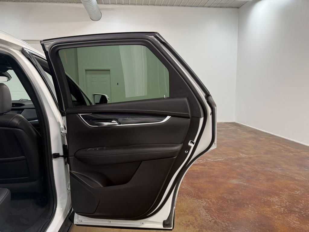 Used 2020 Cadillac XT5 Premium Luxury image 65