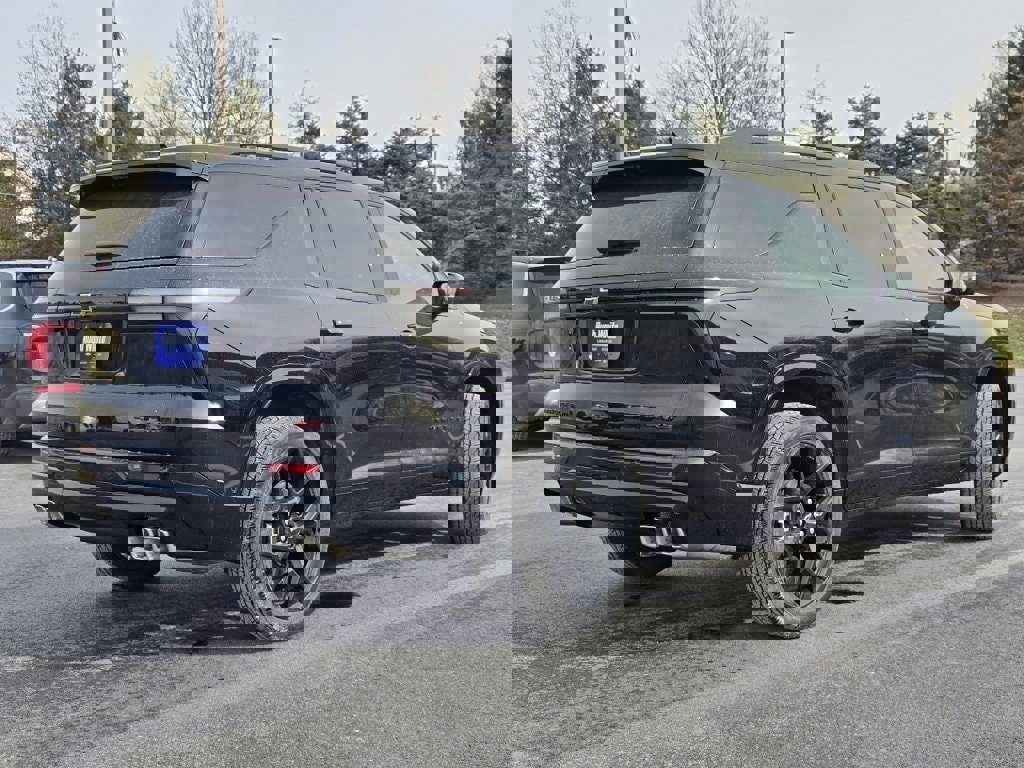 New 2026 Chevrolet Traverse RS w/ LPO, Floor Liner Package image 10