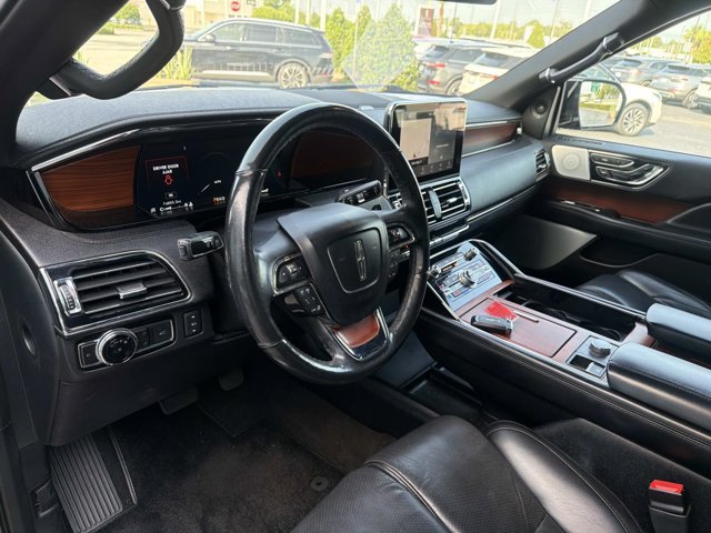 Used 2020 Lincoln Navigator Reserve w/ Equipment Group 208A Reserve AWD/4WD image 15