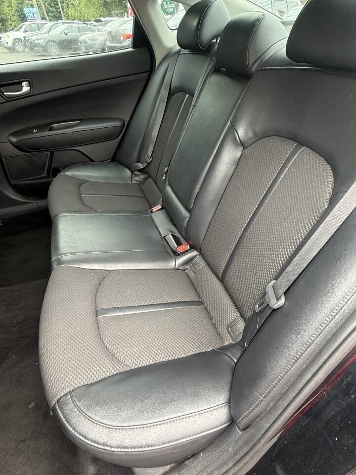 Used 2018 Kia Optima S FWD image 16