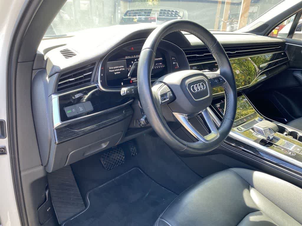 Used 2025 Audi Q7 3.0T Premium Plus AWD/4WD image 2