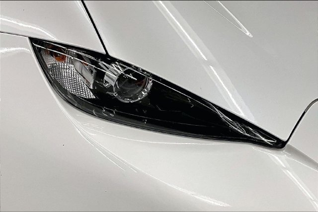Used 2021 MAZDA MX-5 Miata RF Grand Touring RWD image 30