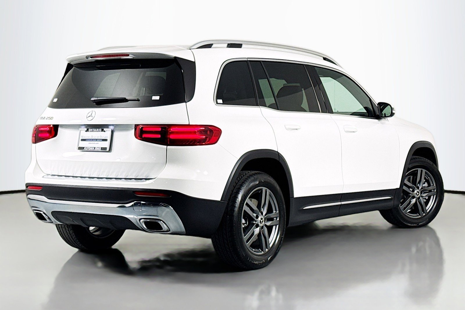 Certified 2026 Mercedes-Benz GLB 250 GLB 250 image 12