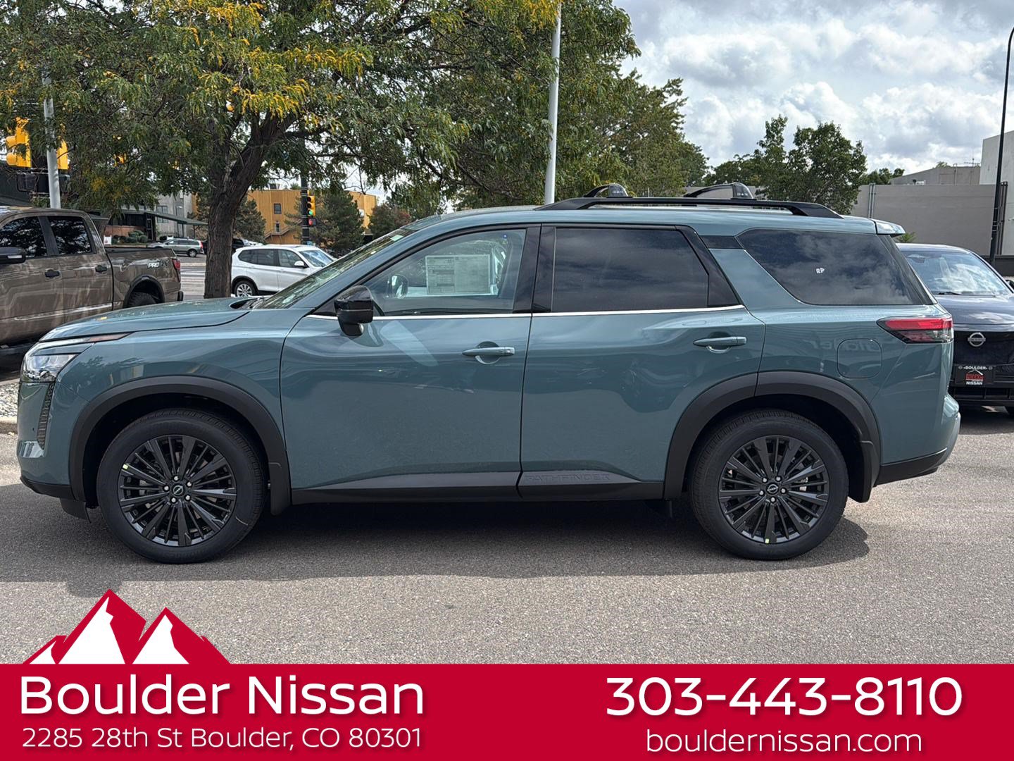 New 2026 Nissan Pathfinder SL w/ SL Premium Package AWD/4WD image 4