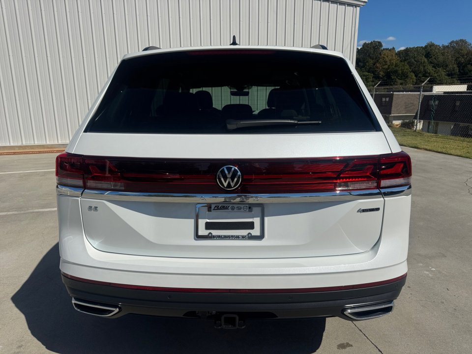 New 2026 Volkswagen Atlas SE image 14