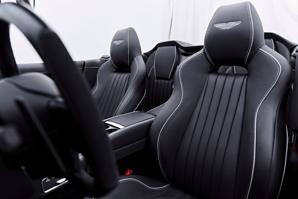 Used 2016 Aston Martin DB9 GT RWD image 58