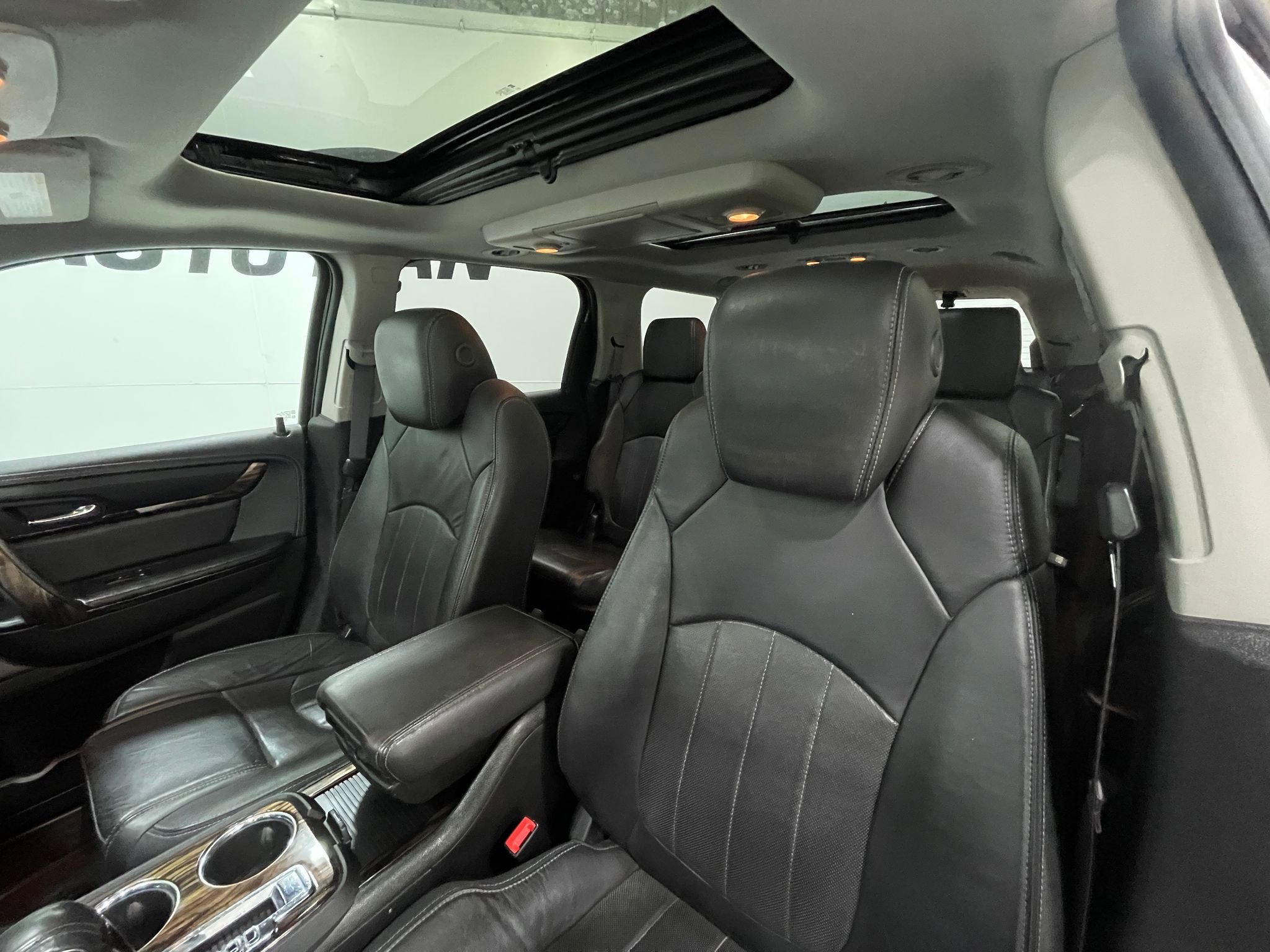 Used 2015 GMC Acadia Denali image 13