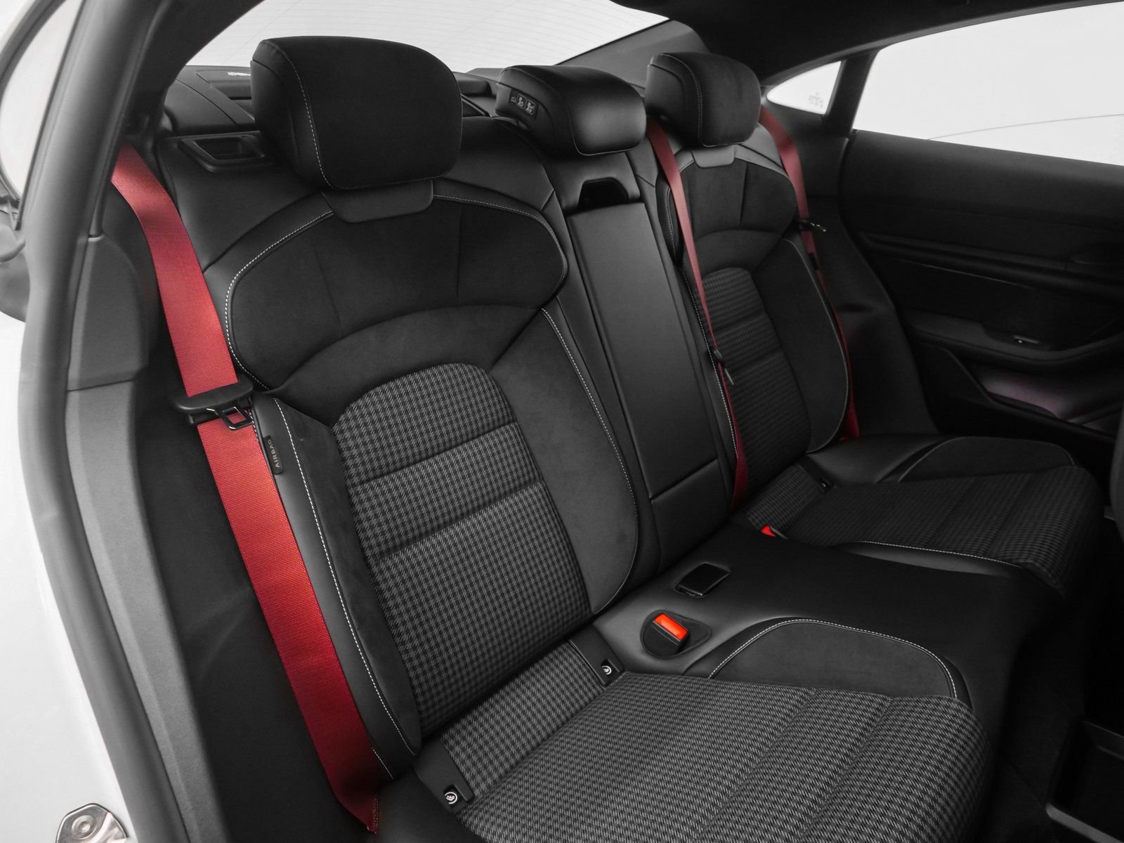 New 2025 Porsche Taycan image 26