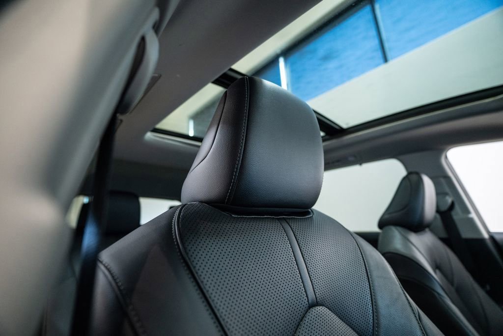 Certified 2025 Toyota Grand Highlander AWD image 15