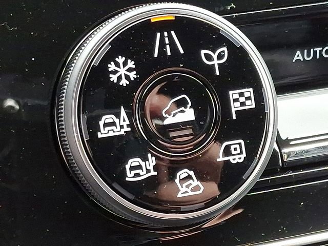 New 2025 Nissan Armada PRO-4X image 21