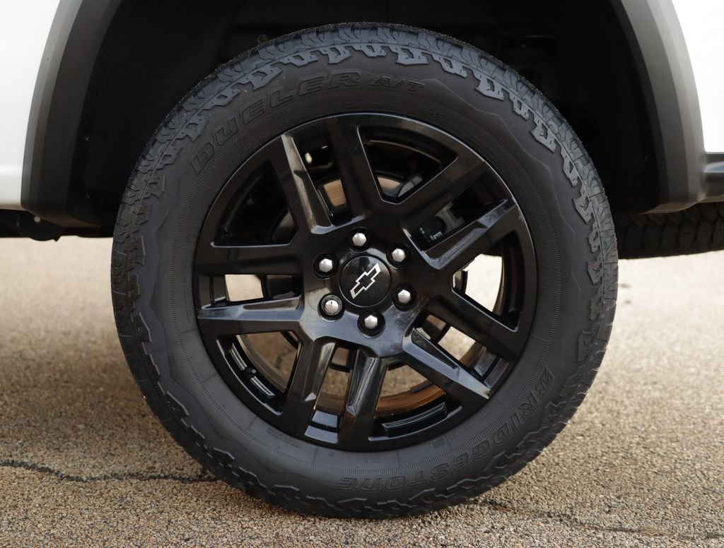 Certified 2023 Chevrolet Colorado Trail Boss w/ Technology Package image 36