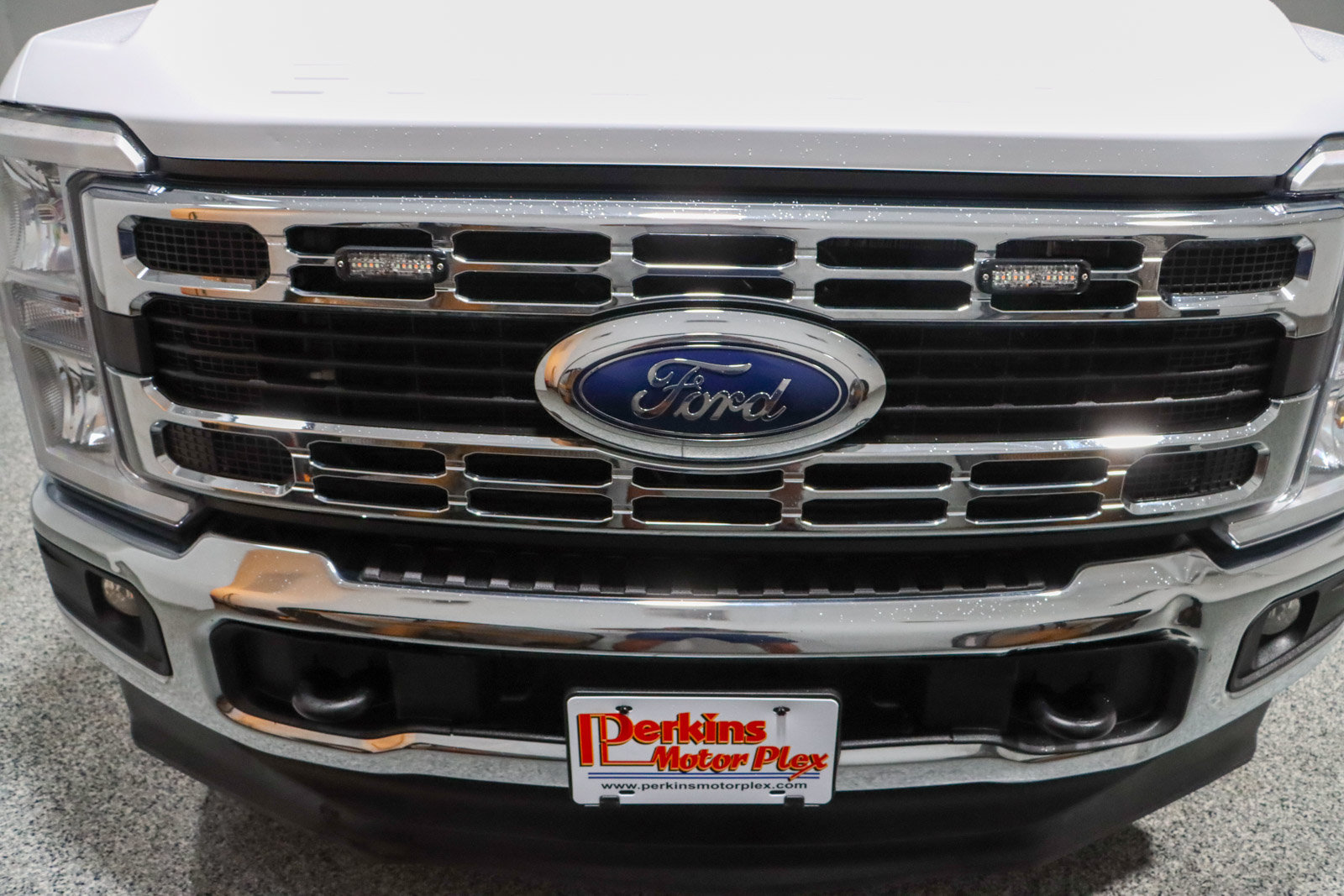 Used 2024 Ford F250 XLT w/ FX4 Off-Road Package AWD/4WD image 4