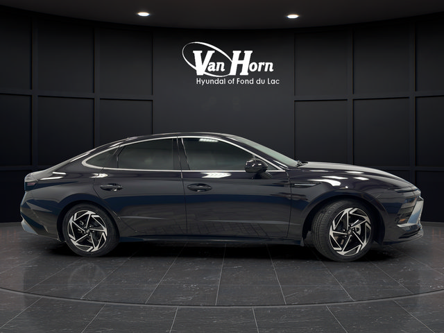 Used 2024 Hyundai Sonata SEL w/ Convenience Package FWD image 8