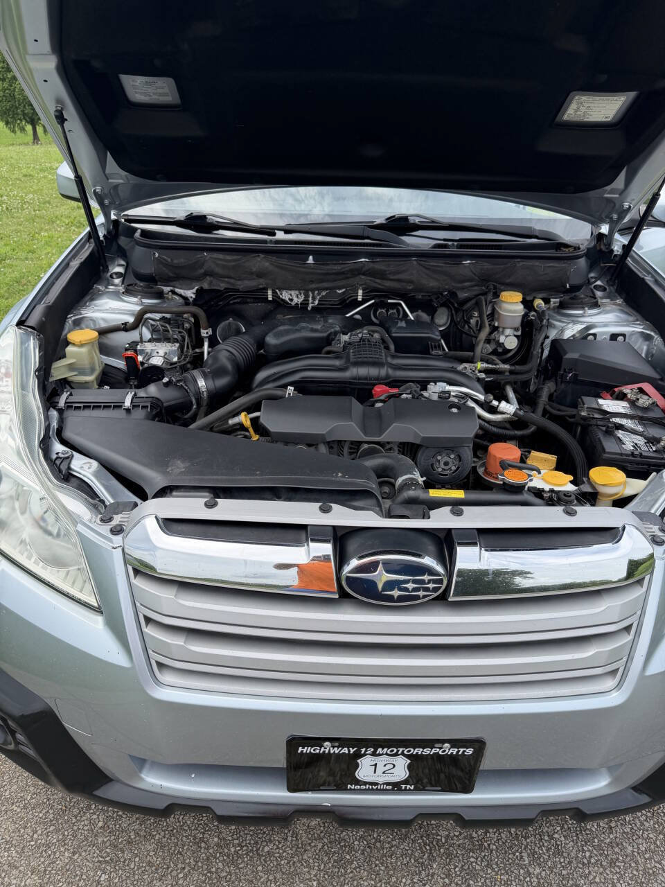 Used 2013 Subaru Outback 2.5i Premium w/ All-Weather Pkg AWD/4WD image 19