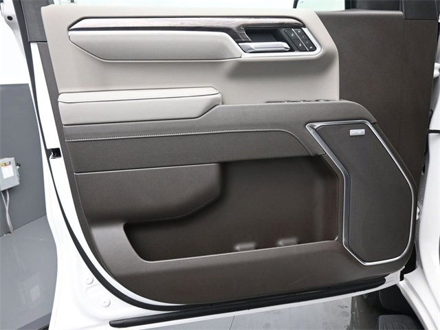 Used 2025 Chevrolet Silverado 1500 LTZ image 12